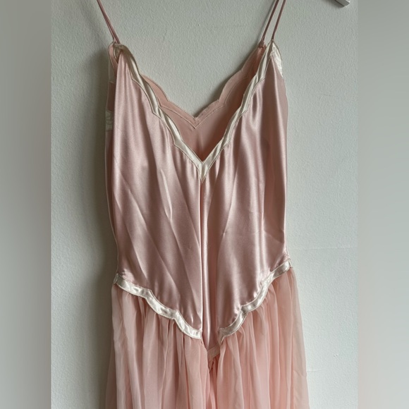 RARE Vintage Victoria’s Secret Silk Slip Dress - Picture 4 of 9